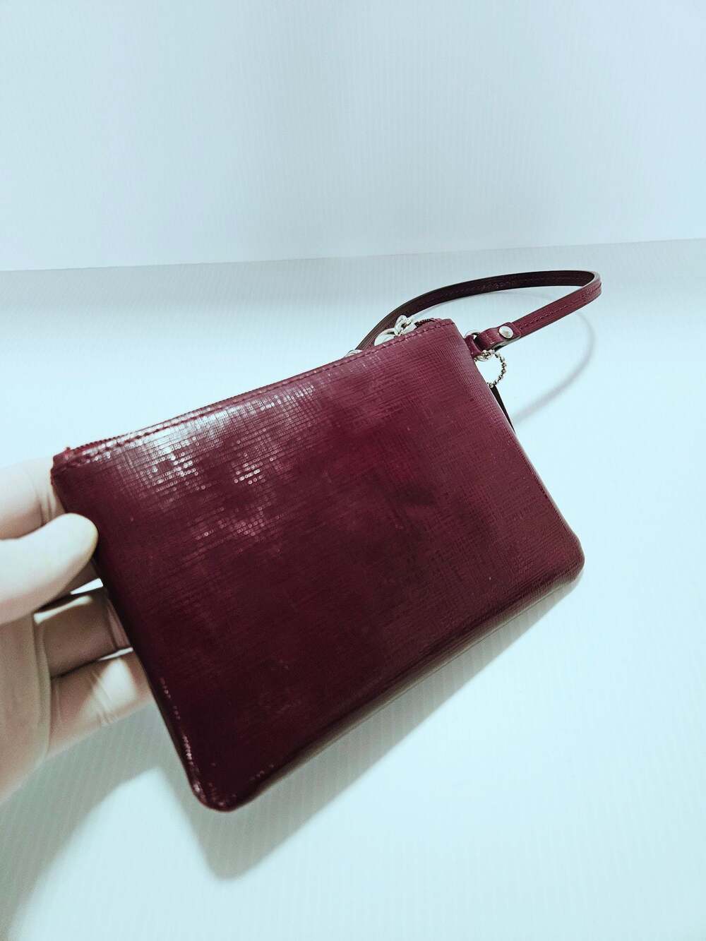 Coach Burgundy Crossgrain Leather Bow Wristlet EUC - Picture 14 of 16